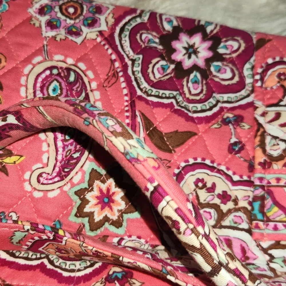 FINAL PRICE!! Vera bradley purse !! - Picture 5 of 16